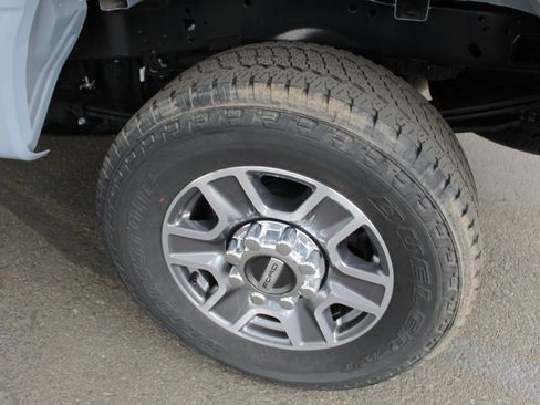 Used 2025 Ford F250 Lariat w/ FX4 Off-Road Package AWD/4WD image 71