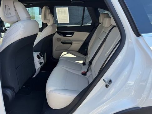 Used 2026 Mercedes-Benz GLC 300 4MATIC image 13