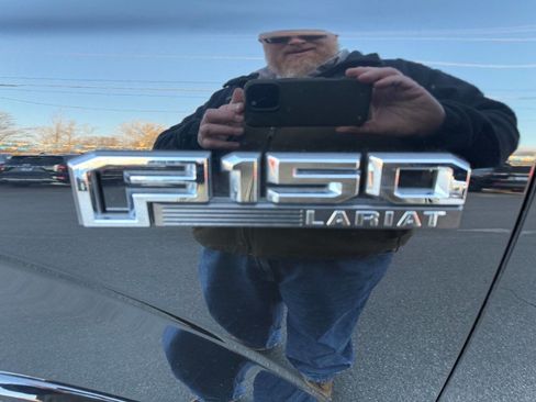 Used 2018 Ford F150 Lariat w/ Equipment Group 501A Mid image 12