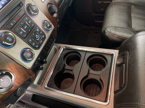 Used 2015 Ford F250 Lariat w/ Chrome Package image 15