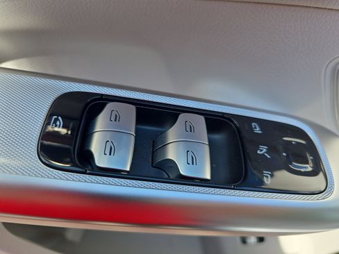 New 2026 Mercedes-Benz EQE 320 4MATIC SUV image 27