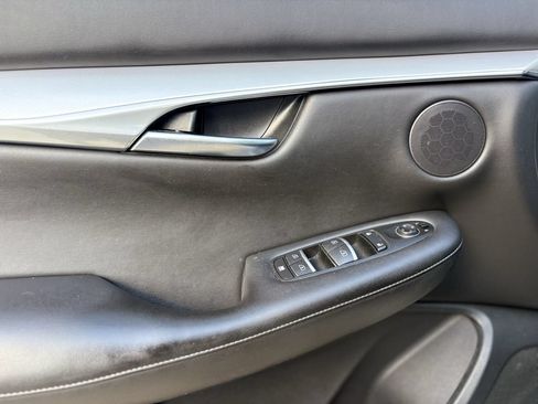 Used 2021 INFINITI QX50 Luxe w/ Appearance Package FWD image 10