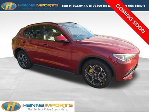 Used 2018 Alfa Romeo Stelvio Ti Sport image 1