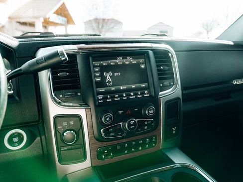 Used 2018 RAM 2500 Laramie w/ Convenience Group image 29