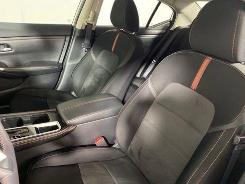 Used 2021 Nissan Sentra SR image 11