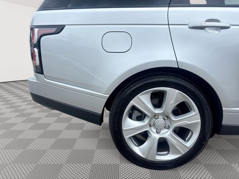 Used 2018 Land Rover Range Rover Supercharged AWD/4WD image 30