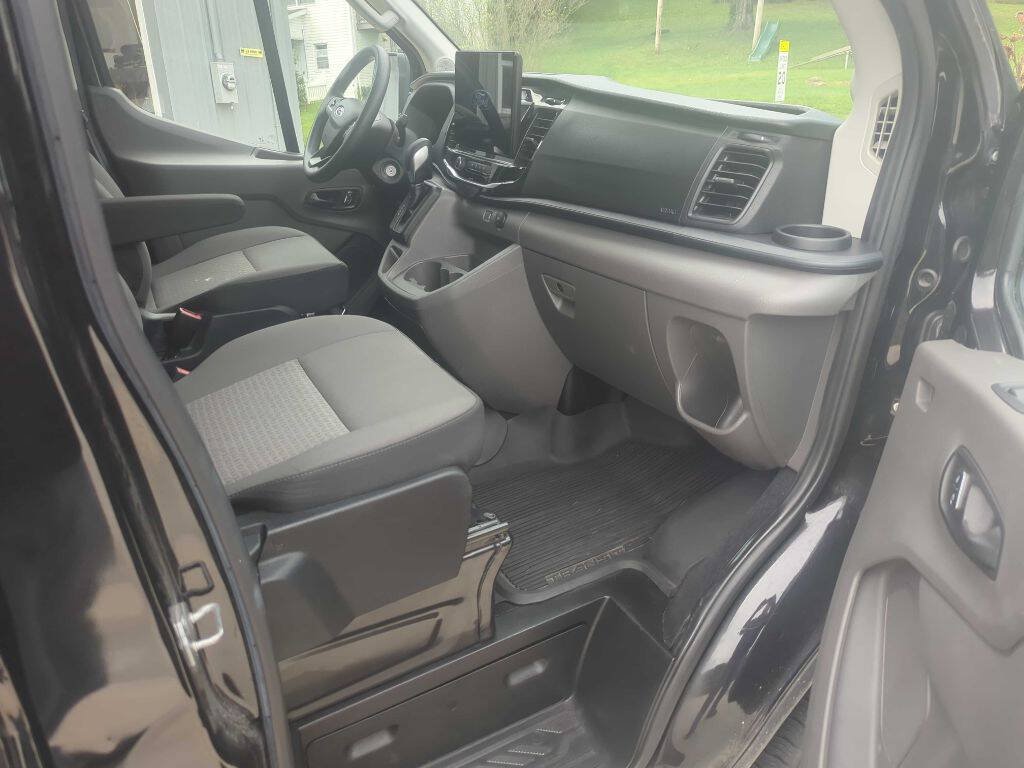 Used 2024 Ford Transit 350 XLT RWD image 17