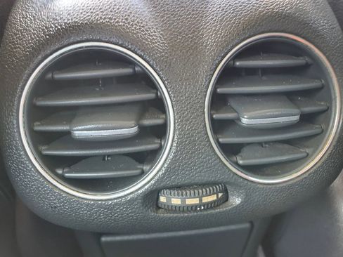 Used 2005 Mercedes-Benz CLK 500 Cabriolet image 27