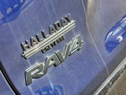 Used 2021 Toyota RAV4 XSE image 10