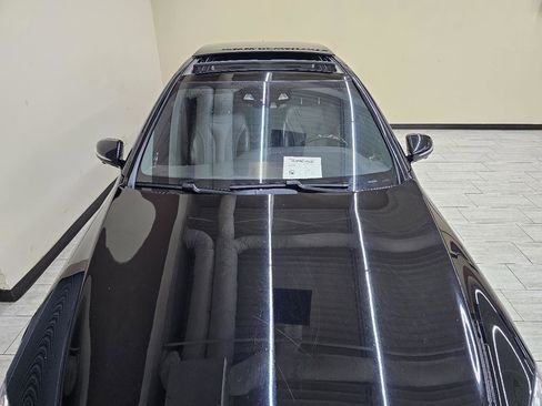 Used 2017 Mercedes-Benz S 550 Sedan image 4