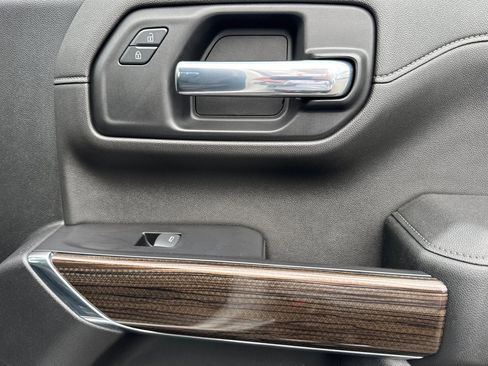 Used 2019 Chevrolet Silverado 1500 LT w/ All-Star Edition image 17