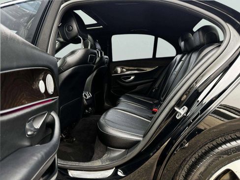 Used 2019 Mercedes-Benz E 300 E 300 w/ Premium 1 Package image 33