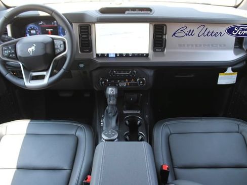New 2026 Ford Bronco Outer Banks AWD/4WD image 12