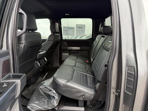 Used 2025 Ford F150 Platinum w/ FX4 Off-Road Package AWD/4WD image 5