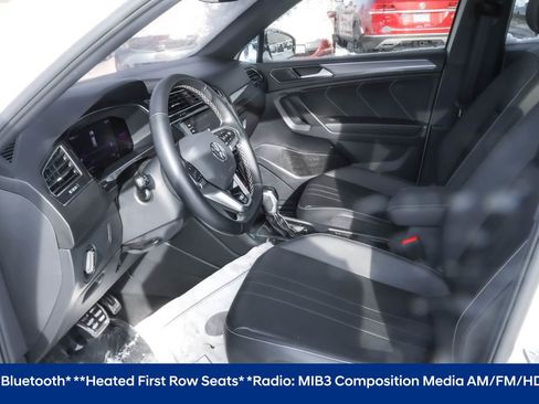 Used 2023 Volkswagen Tiguan SE R-Line image 6