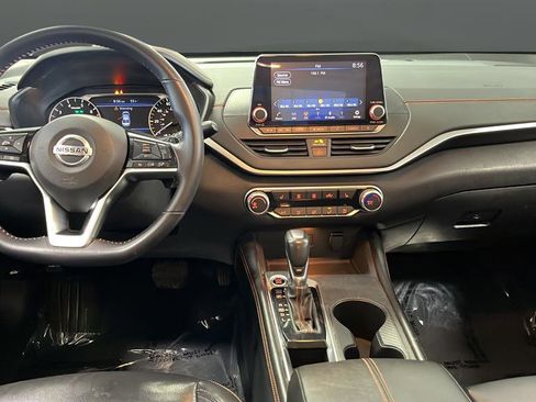 Used 2021 Nissan Altima 2.5 SR w/ SR Premium Package FWD image 11