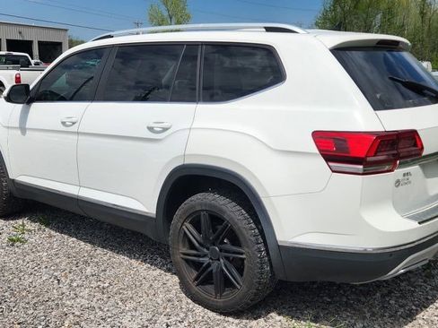 Used 2020 Volkswagen Atlas SEL image 3