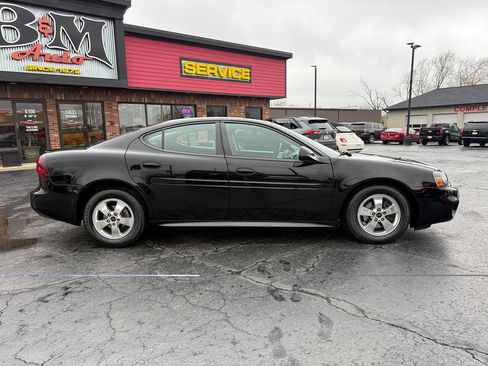 Used 2006 Pontiac Grand Prix w/ Sun And Sound Package image 8