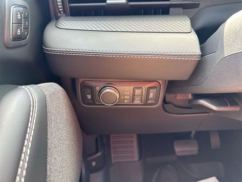 Used 2021 Ford Mustang Mach-E Premium image 18