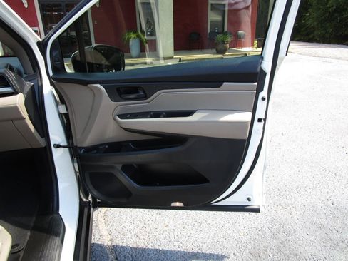 Used 2018 Honda Odyssey EX-L image 33