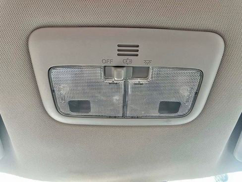 Used 2019 Toyota Corolla L image 25