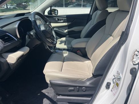 Used 2022 Subaru Ascent Limited w/ Technology Package AWD/4WD image 9