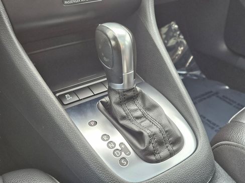 Used 2012 Volkswagen Jetta SE image 9