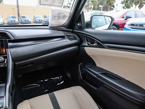 Used 2020 Honda Civic Sport Touring image 5