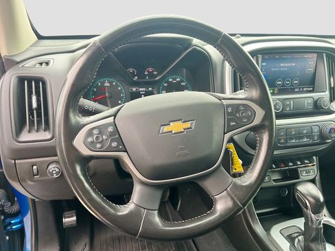 Used 2022 Chevrolet Colorado LT w/ Luxury Package AWD/4WD image 11