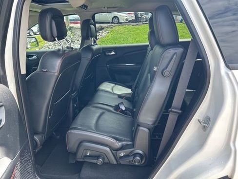 Used 2019 Dodge Journey GT w/ Nav & Sun Group image 11
