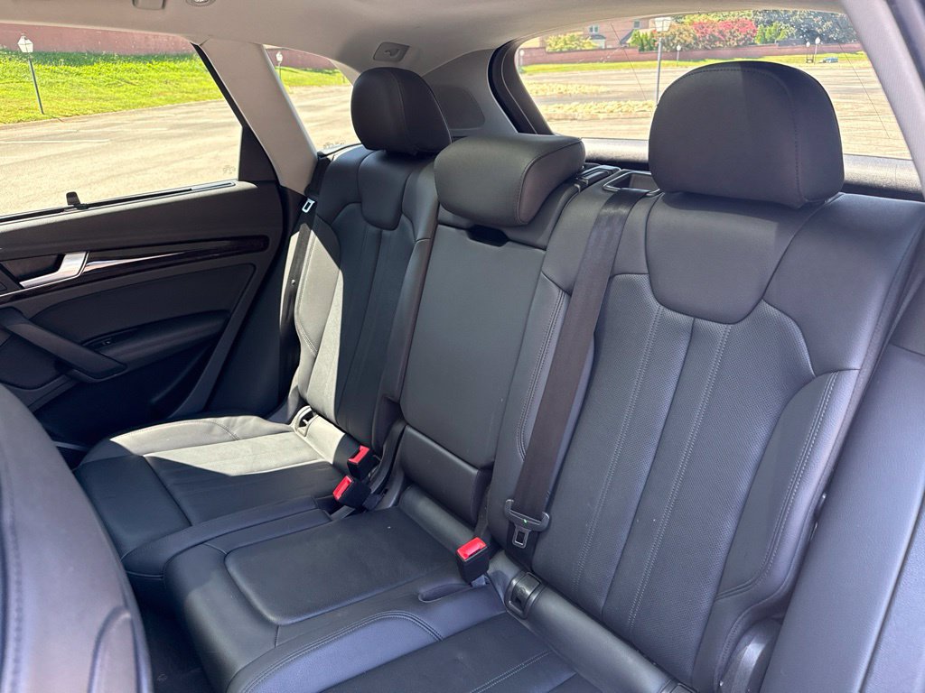 Used 2019 Audi Q5 Premium w/ Premium Plus Package AWD/4WD image 23