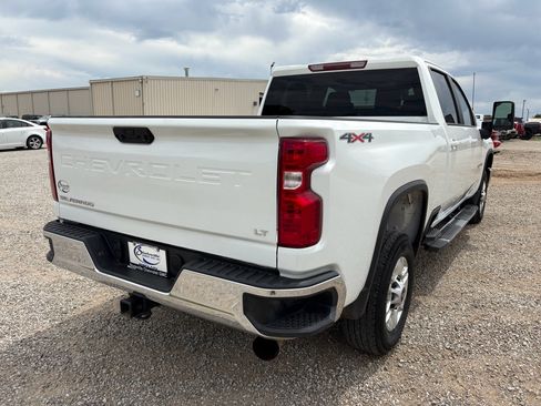 Used 2025 Chevrolet Silverado 2500 LT w/ Convenience Package AWD/4WD image 5