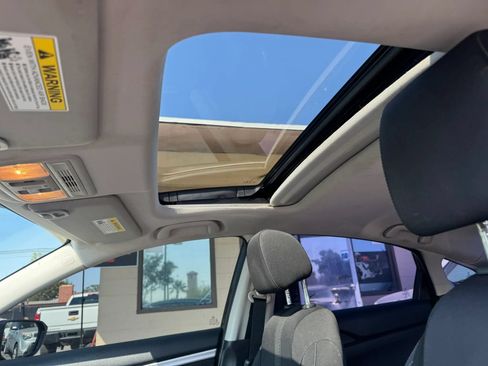 Used 2018 Honda Civic EX image 14