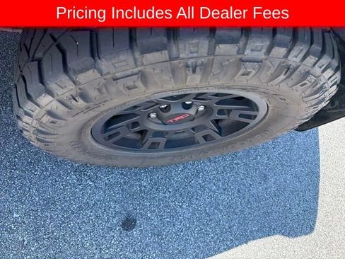 Used 2024 Toyota 4Runner SR5 Premium w/ Moonroof Package AWD/4WD image 14