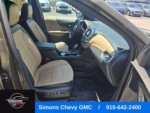 Used 2023 Chevrolet Equinox Premier AWD/4WD image 47