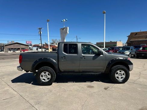 Used 2007 Nissan Frontier SE w/ SE Value Truck Pkg image 8