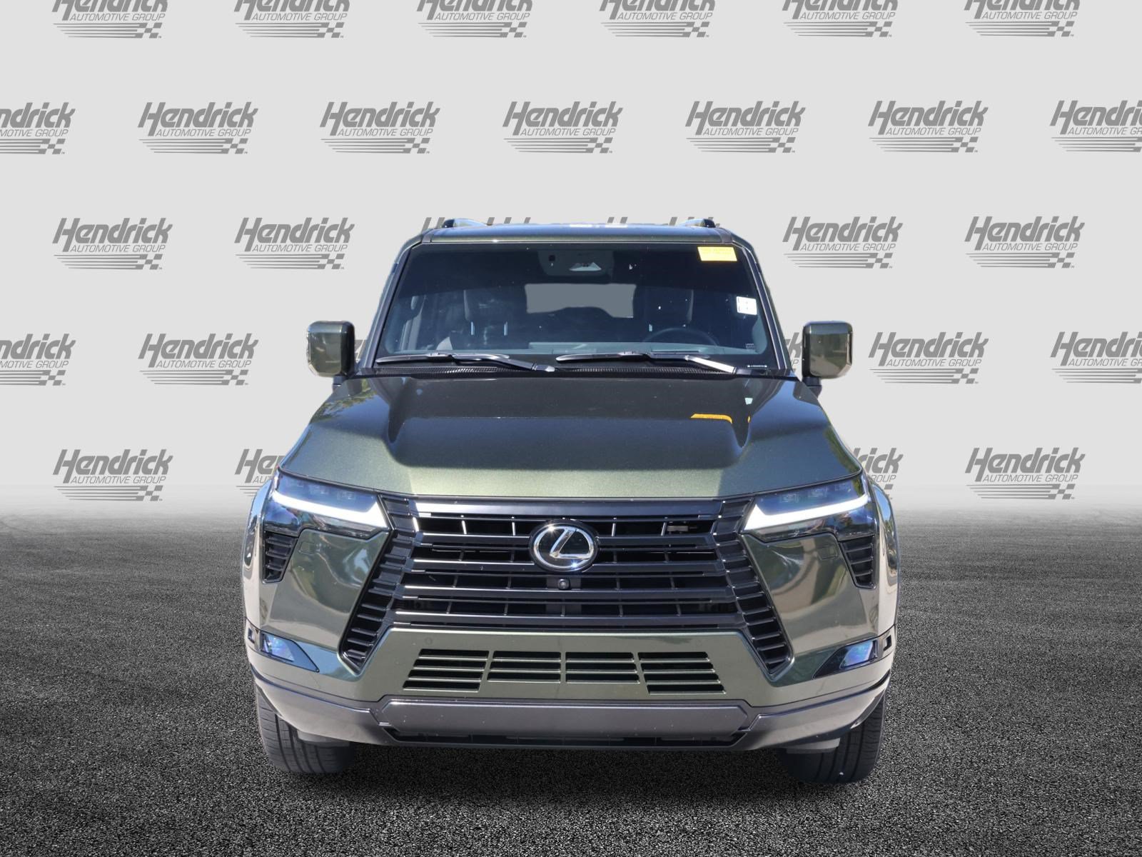 Used 2025 Lexus GX 550 AWD/4WD image 3