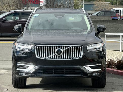 Certified 2025 Volvo XC90 B6 Plus image 11