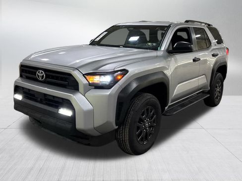 Used 2025 Toyota 4Runner SR5 image 3
