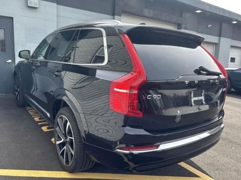 Used 2025 Volvo XC90 B5 Plus AWD/4WD image 3
