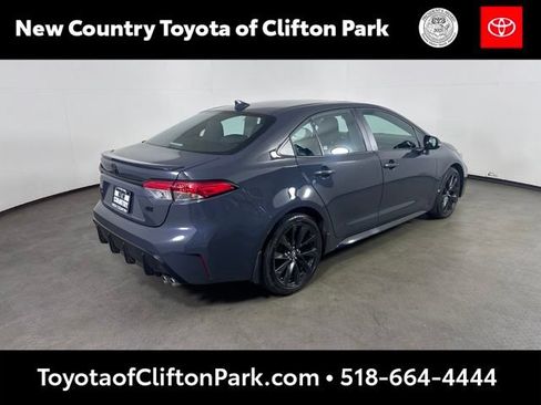 Used 2024 Toyota Corolla SE w/ SE Premium Package FWD image 3