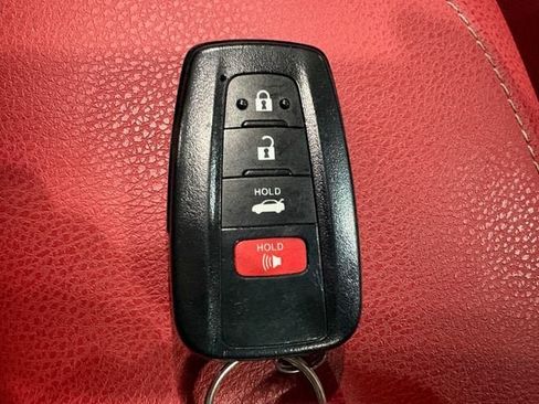 Certified 2020 Toyota Camry XSE image 23