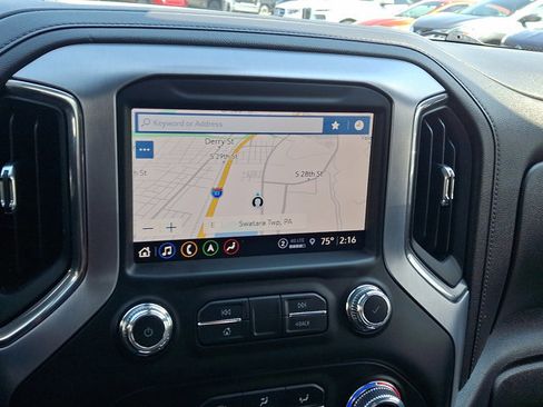 Used 2022 GMC Sierra 1500 SLT w/ SLT Premium Plus Package AWD/4WD image 18