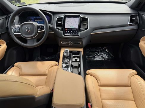 Used 2023 Volvo XC90 B6 Ultimate w/ Protection Package Premier AWD/4WD image 2