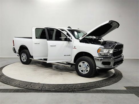 Used 2022 RAM 2500 Big Horn image 9