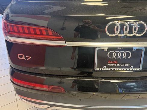 Used 2023 Audi Q7 3.0T Premium Plus w/ Premium Plus Package AWD/4WD image 38