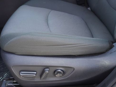 Used 2025 Toyota RAV4 XLE FWD image 13