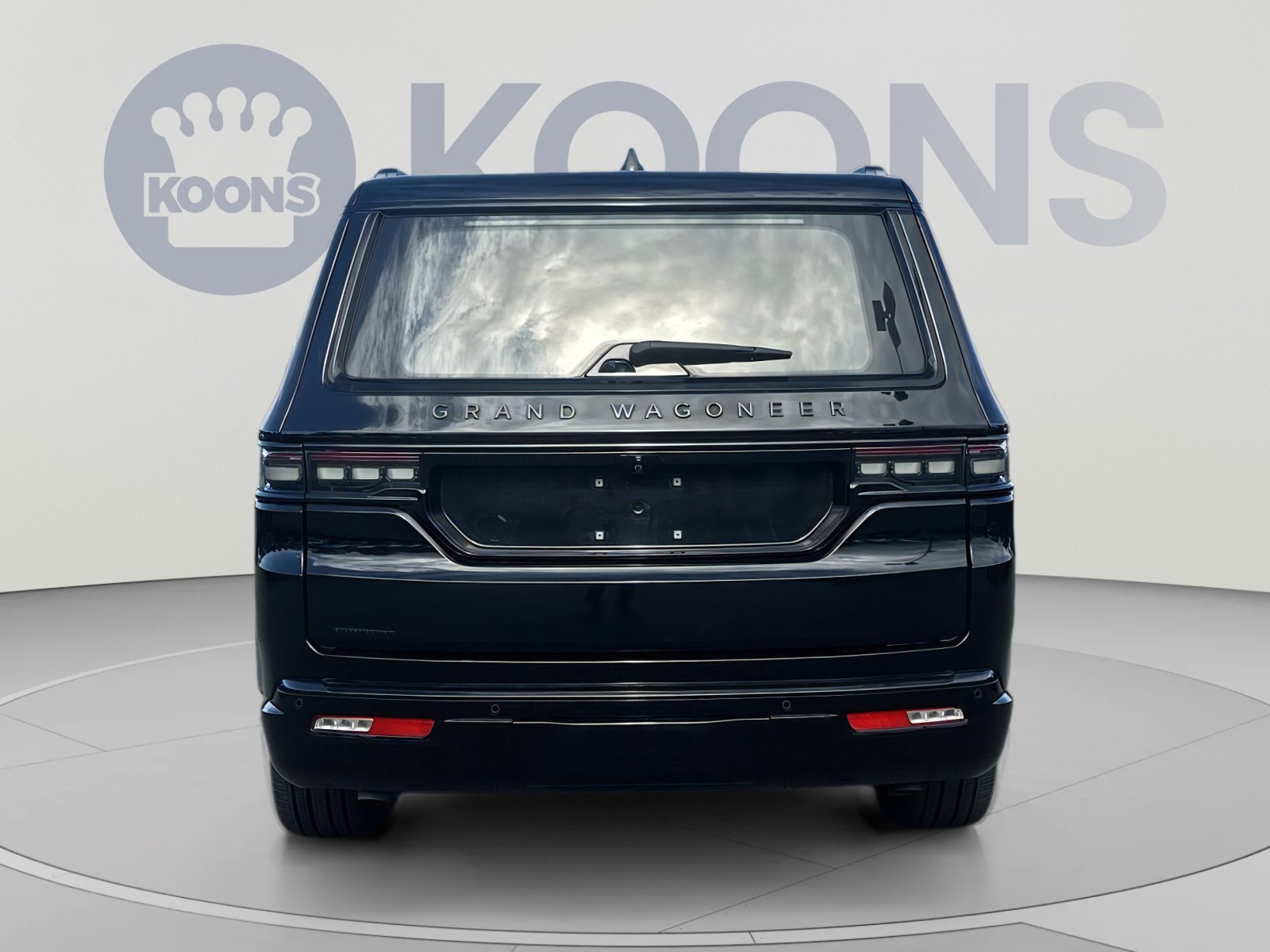 Used 2023 Jeep Grand Wagoneer Series III AWD/4WD image 10
