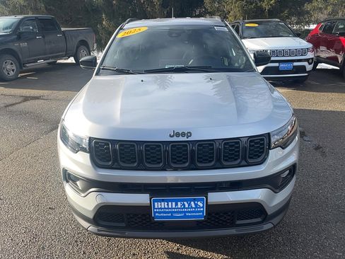 New 2026 Jeep Compass Latitude image 2