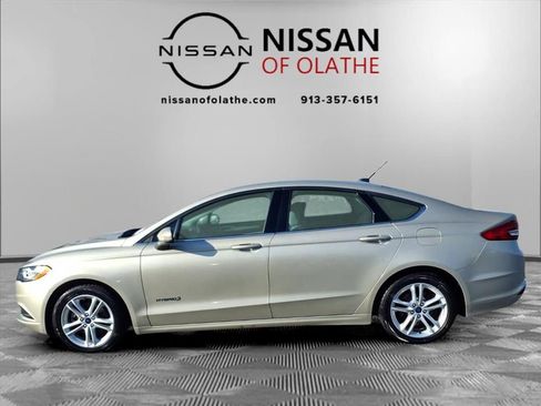 Used 2018 Ford Fusion S image 19